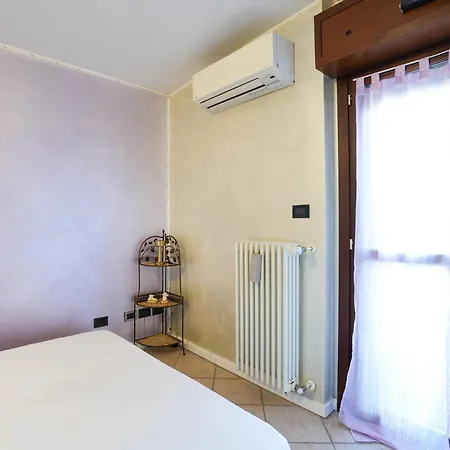 Apartment Certosa Milan